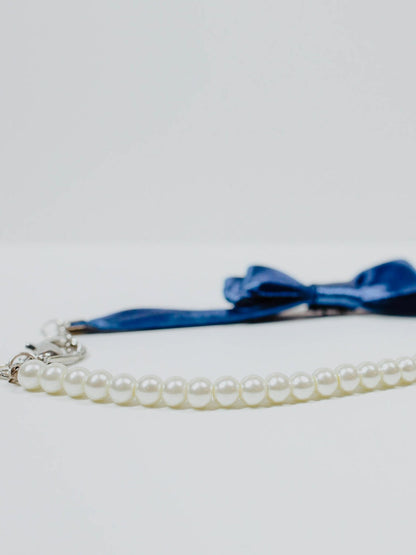 Collarino di perle con fiocco Blu